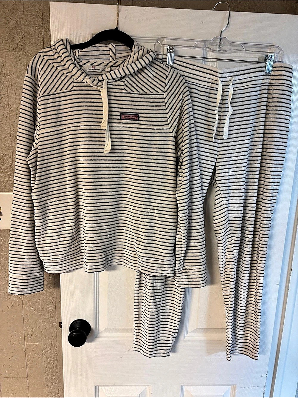 vineyard vines Cam Surf Terry Hoodie Set Striped Hoodie & Pants Set in Cream &